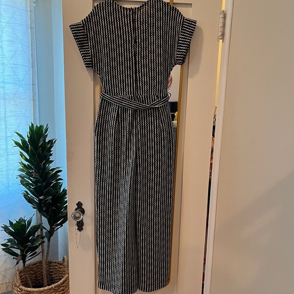 NWOT Mango Knit Jumpsuit in Abstract Zig Zag Pattern with Tie Waist - Picture 5 of 7